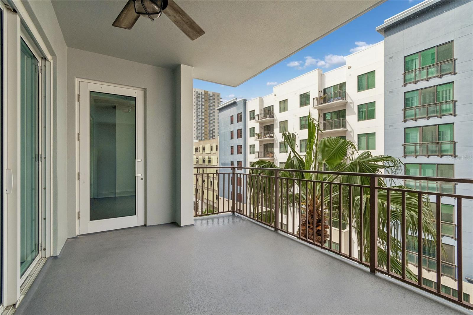 VENTANA A CONDO - Residential