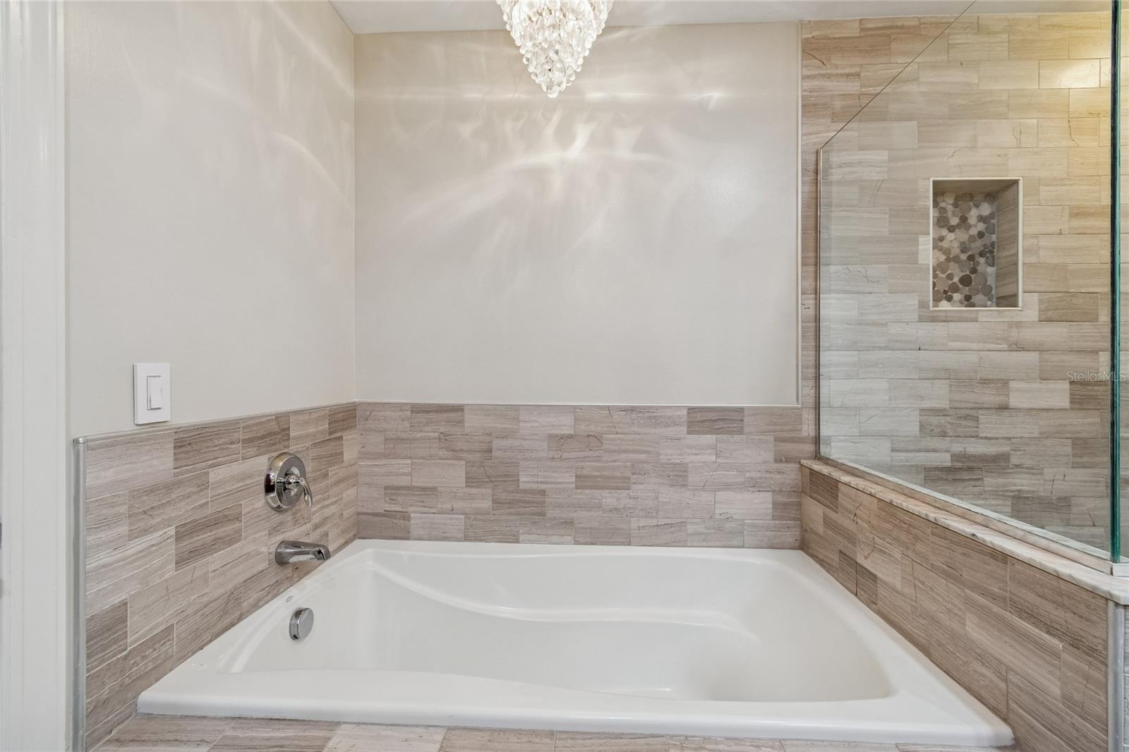 VENTANA A CONDO - Residential