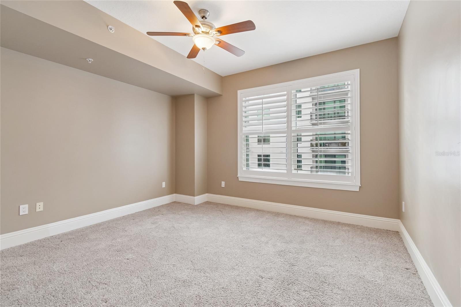 VENTANA A CONDO - Residential