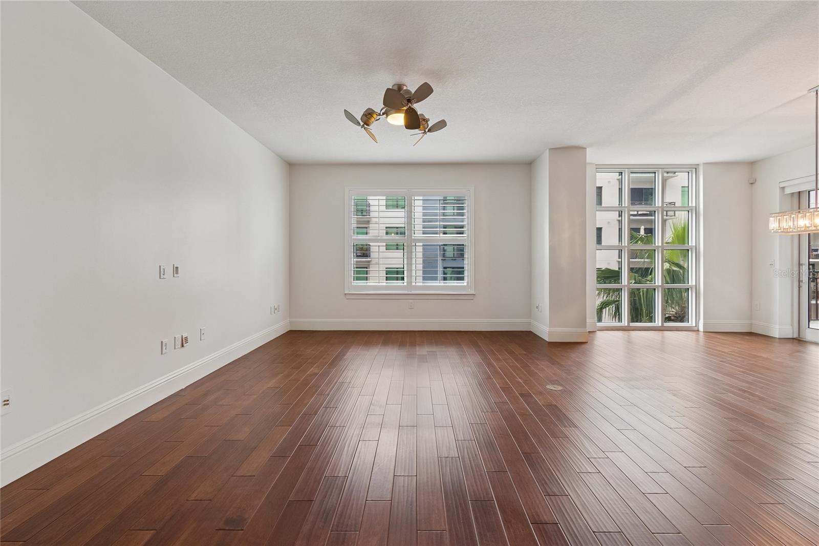 VENTANA A CONDO - Residential