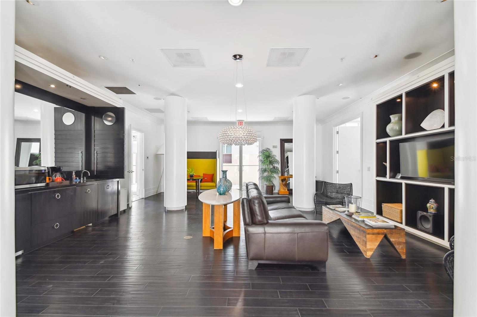 VENTANA A CONDO - Residential