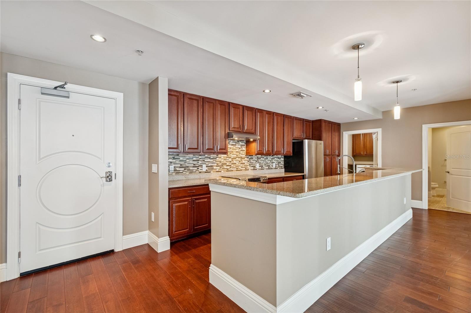 VENTANA A CONDO - Residential