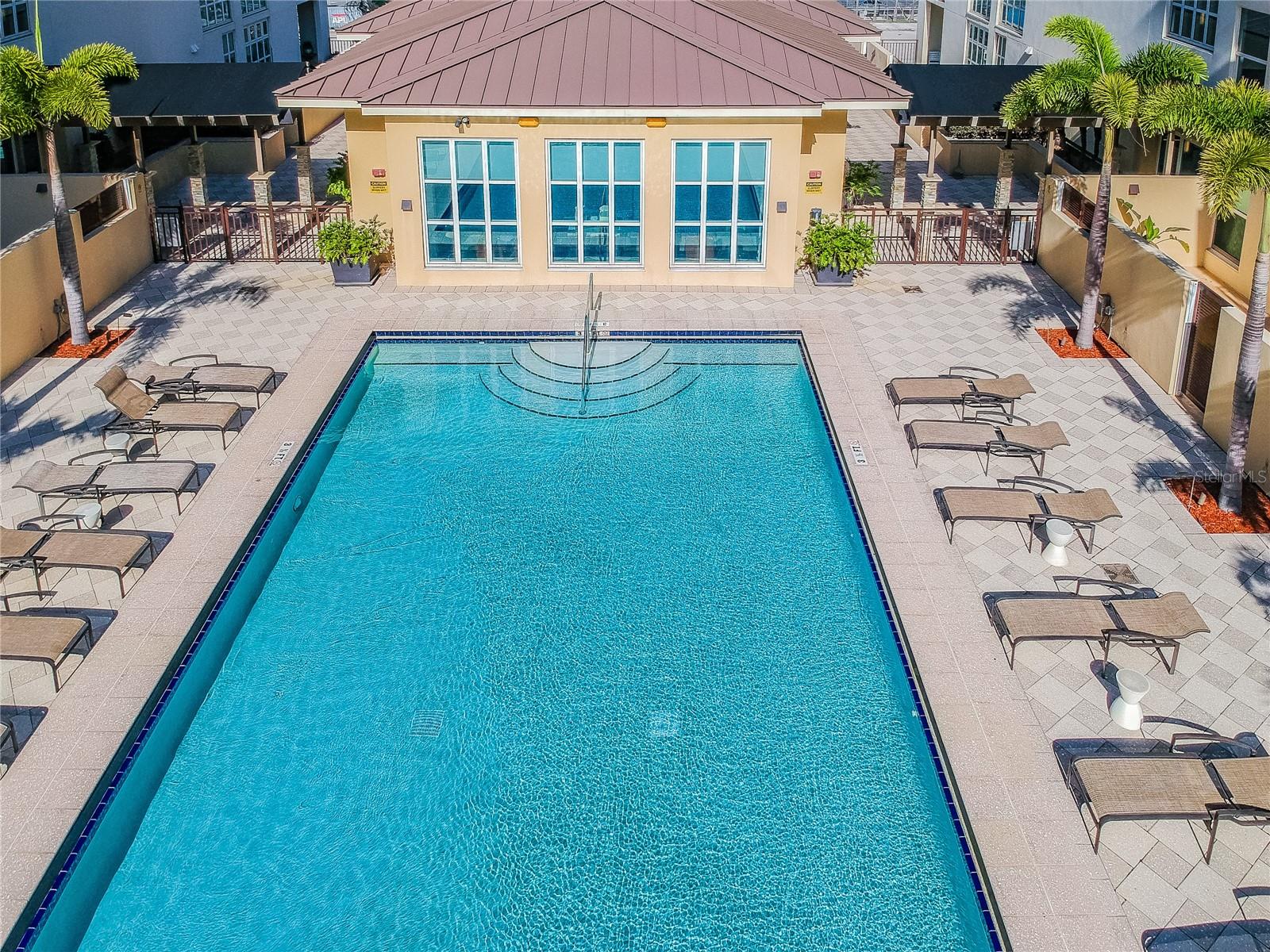 VENTANA A CONDO - Residential