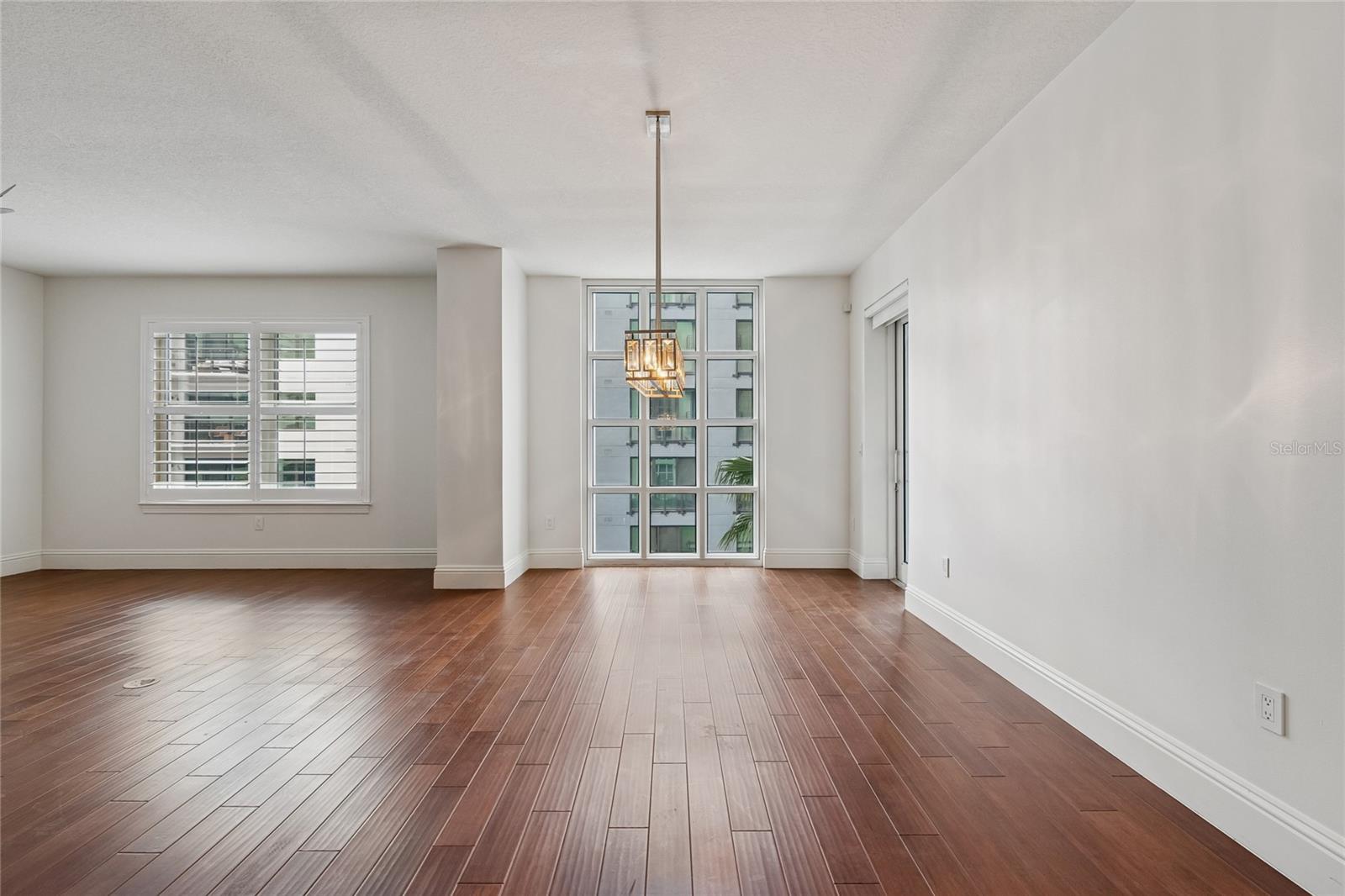 VENTANA A CONDO - Residential