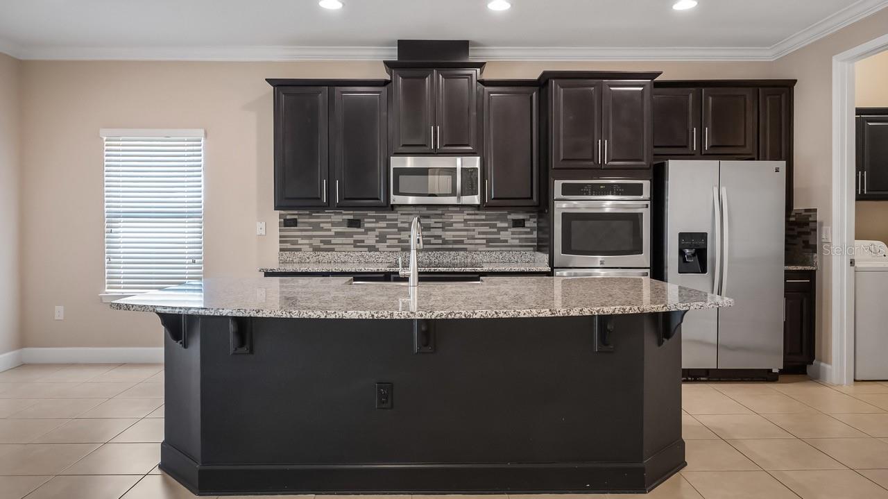 476 BELLISSIMO PLACE