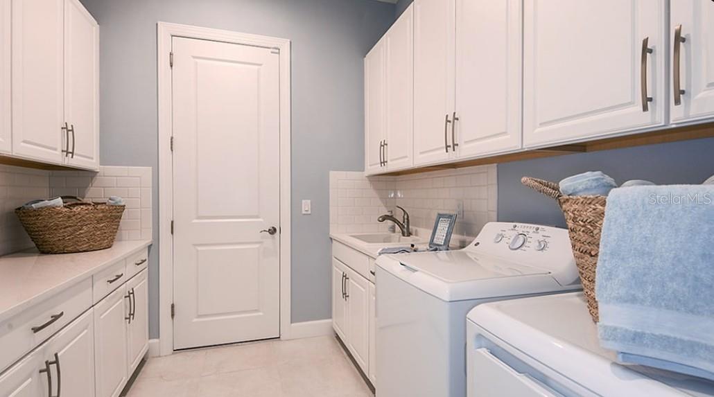 AZARIO ESPLANADE - Residential