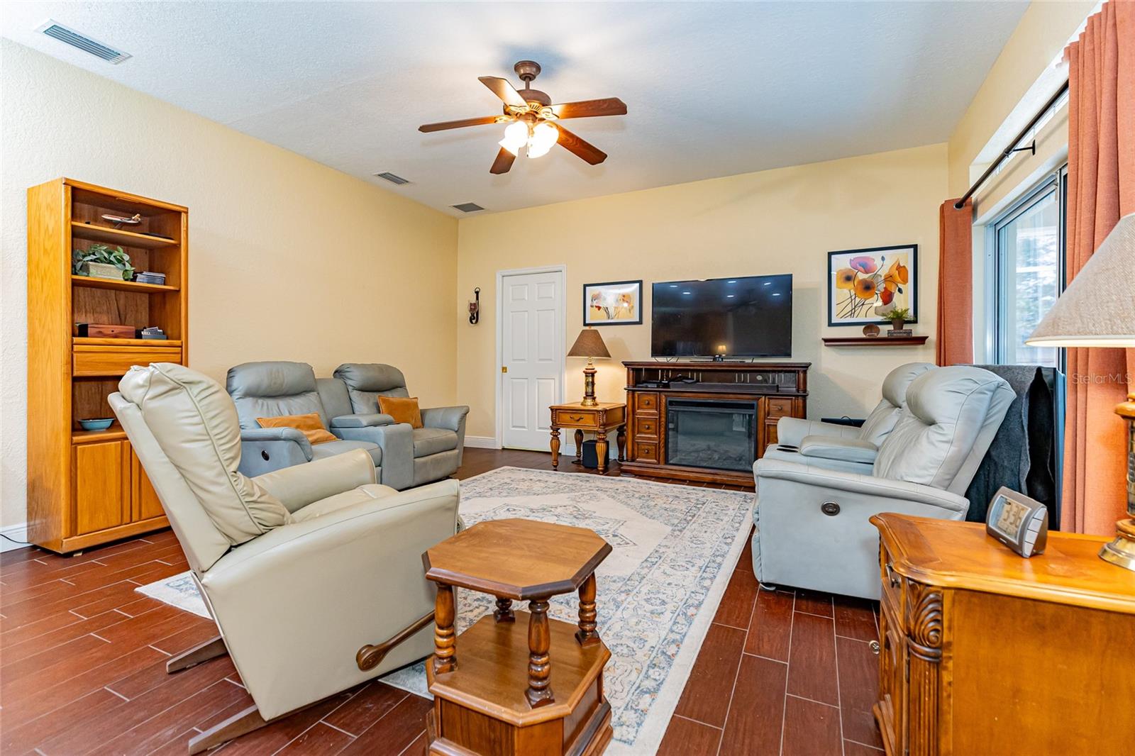 DALTON WOODS - Residential