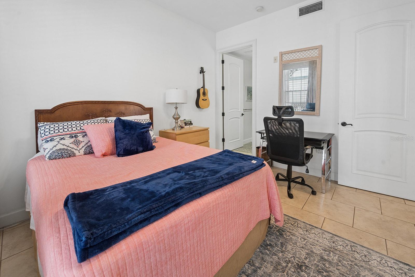 JACKSON SQUARE CONDO - Residential