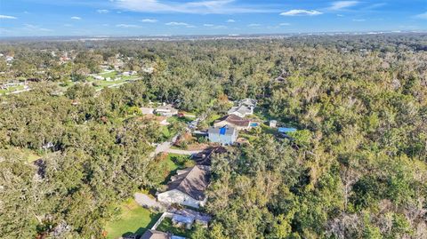 A home in LAKELAND