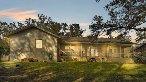 A home in LAKELAND