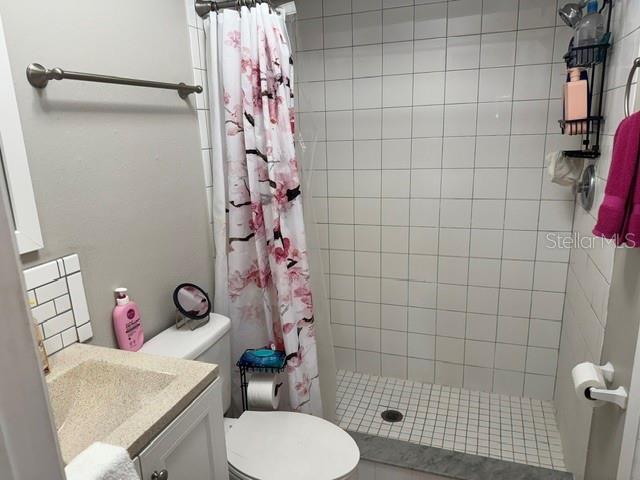 VILLAS OF PINELLAS FARMS CONDO - Residential