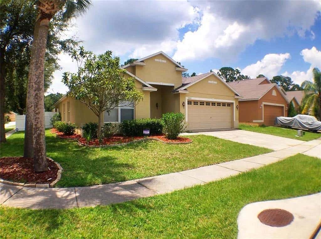 Photo of 1900 Wiregras Court, Orlando, FL 32826 (MLS # S5155968)