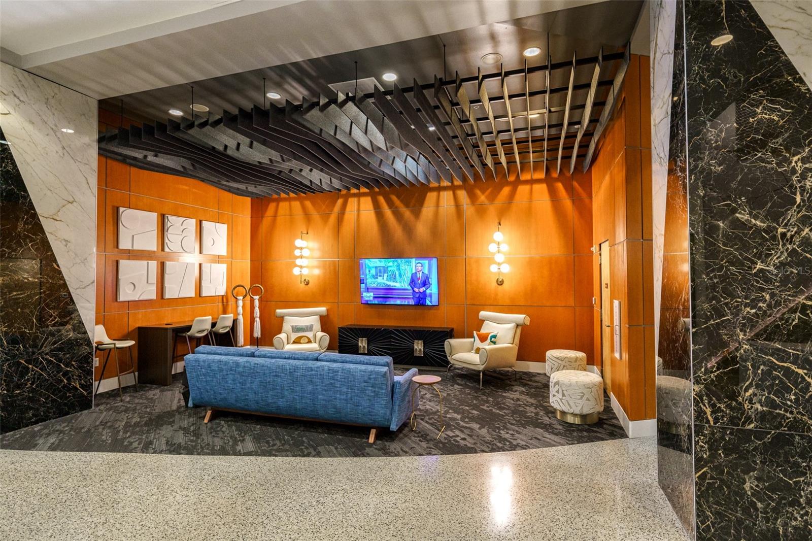 SOLAIRE/PLAZA CONDO - Residential