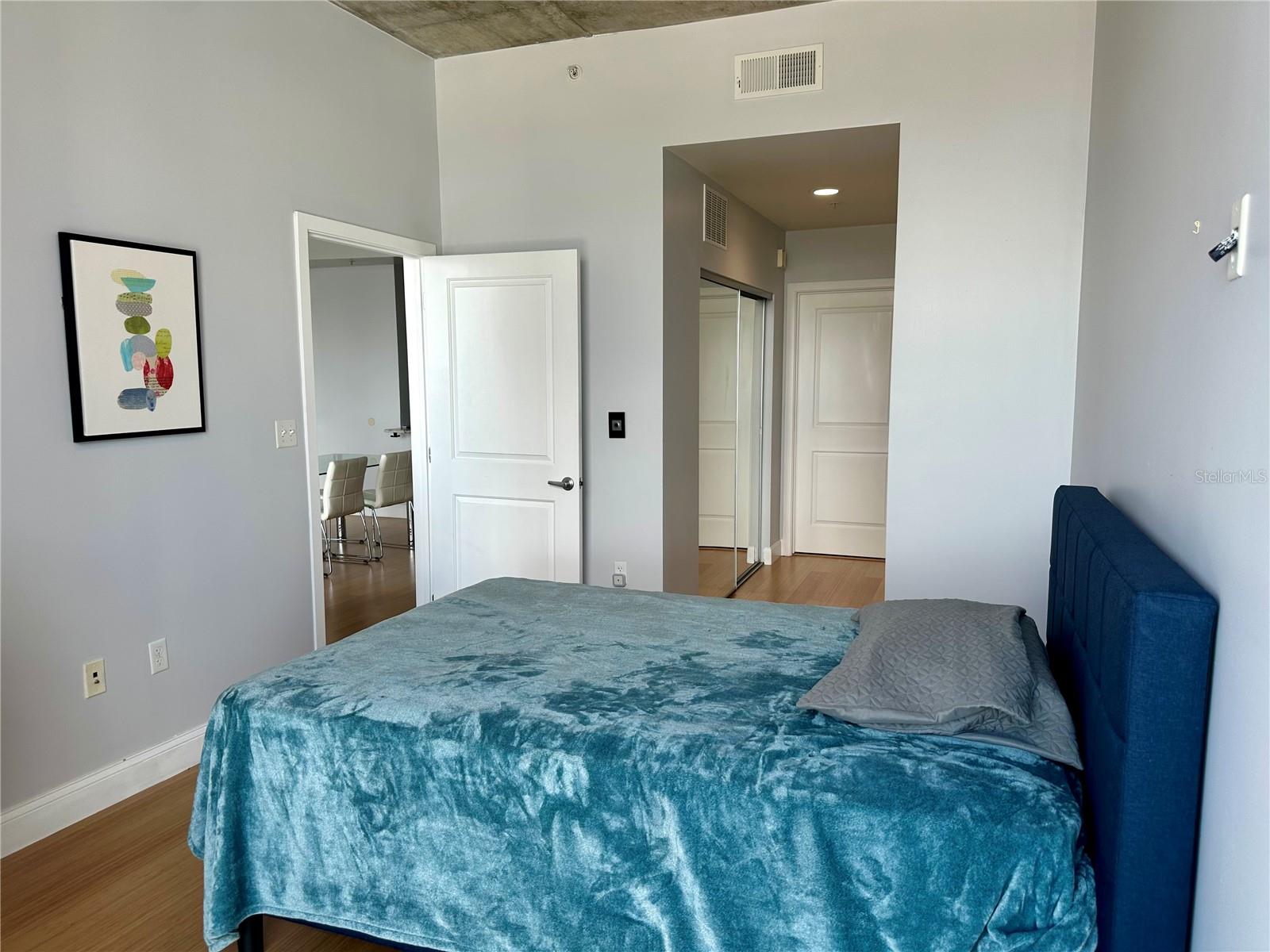 SOLAIRE/PLAZA CONDO - Residential