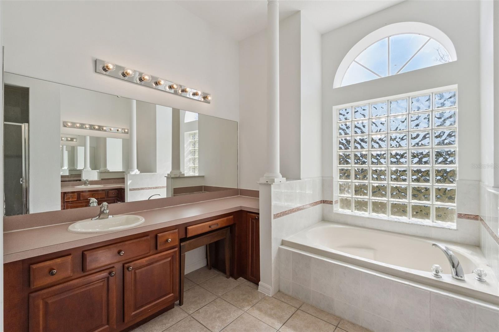 BAY LAKE RANCH UNIT 3 - Residential