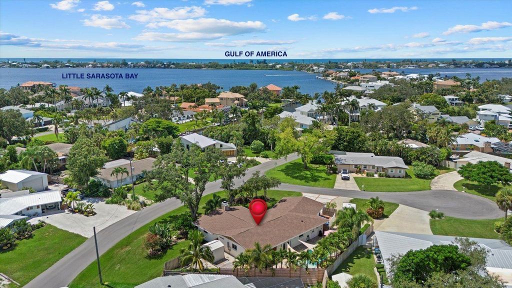 Photo of 7535 Cove Terrace, Sarasota, FL 34231 (MLS # A4663634)