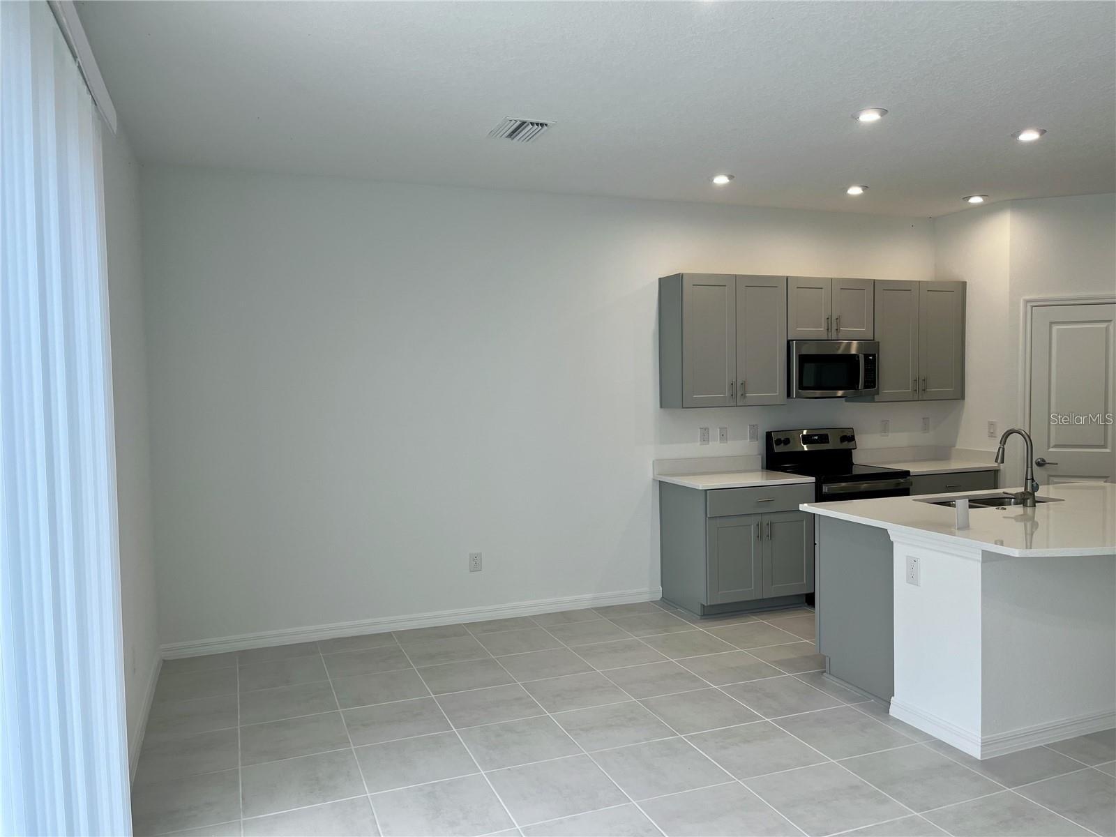 RIVER LNDG PH 1A3-1A6 - Residential Lease