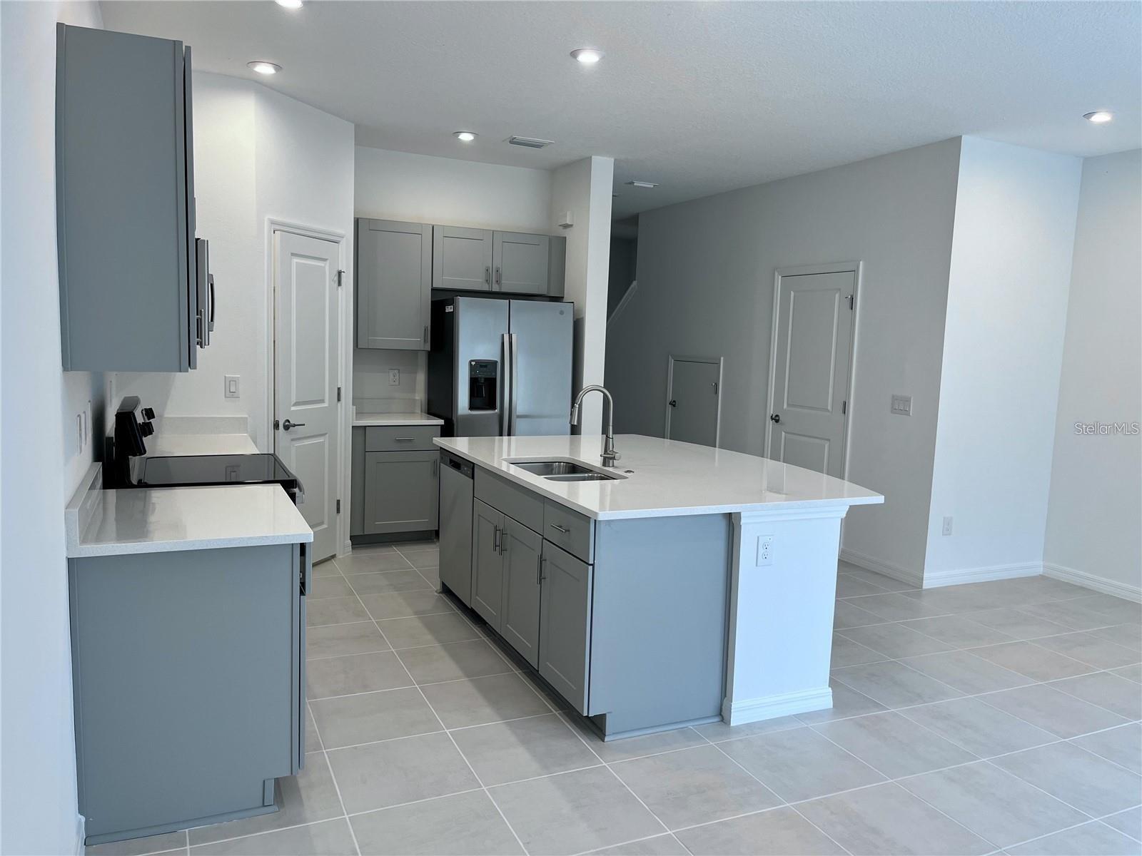 RIVER LNDG PH 1A3-1A6 - Residential Lease