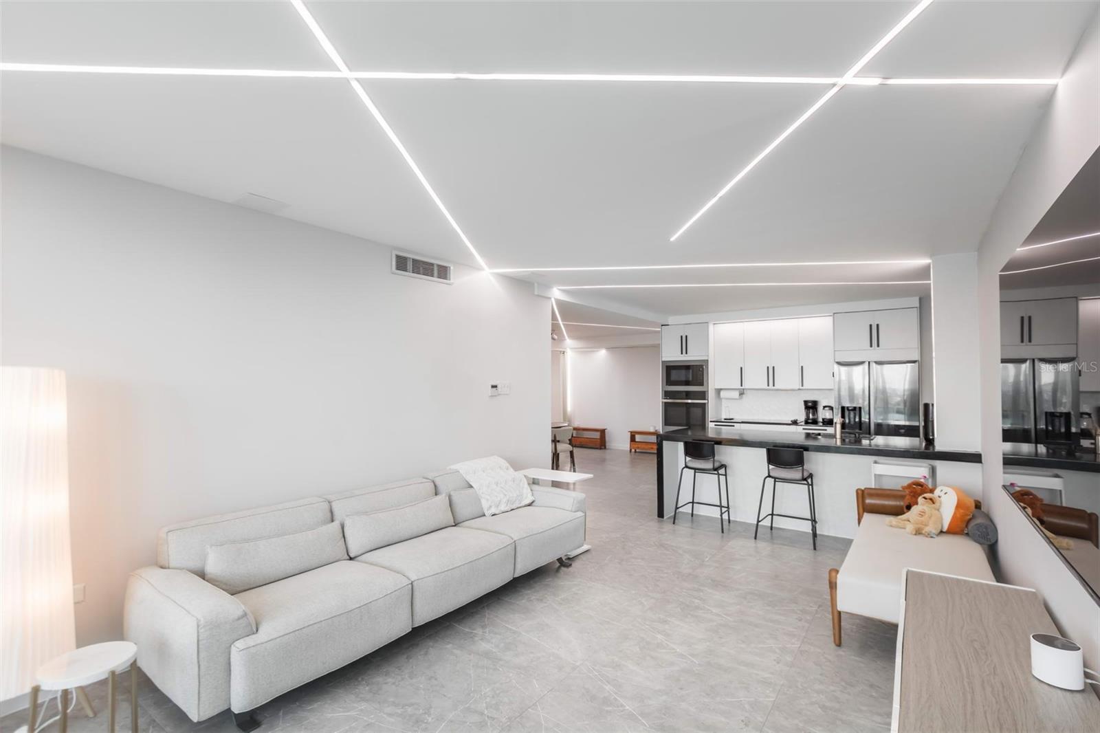 CONDADO LAGOON VILLAS - Residential