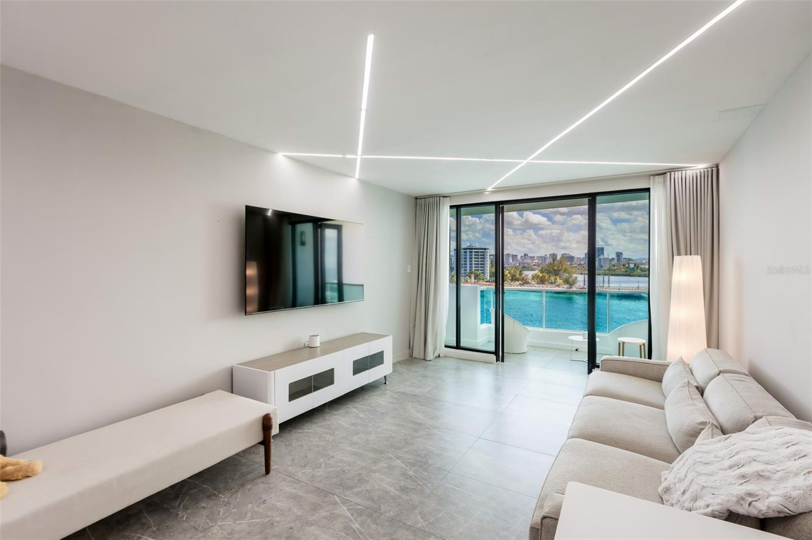 CONDADO LAGOON VILLAS - Residential
