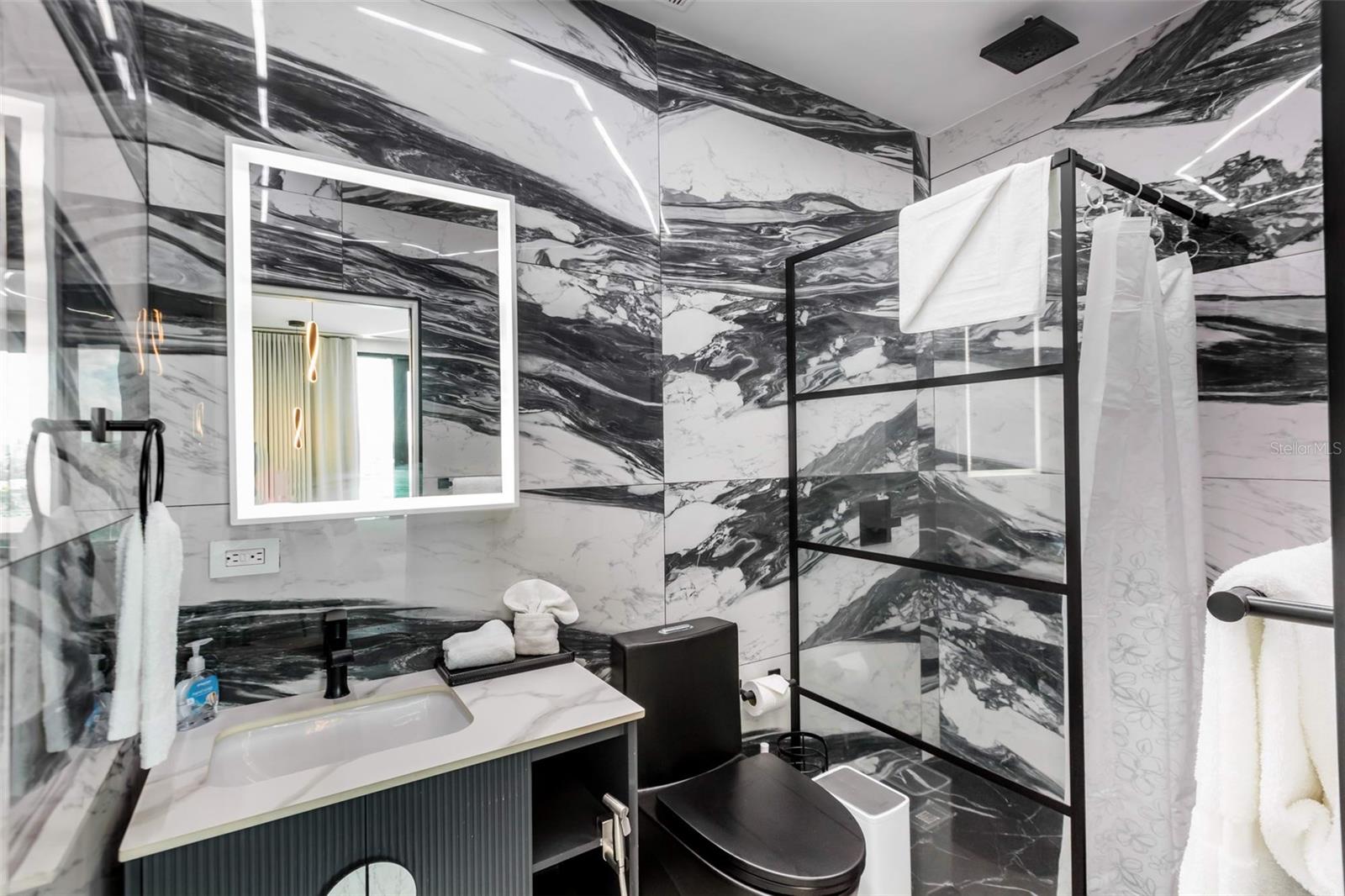 CONDADO LAGOON VILLAS - Residential