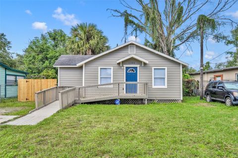 Photo of 1306 W 16th Street, Sanford, FL 32771 (MLS # O6301729)