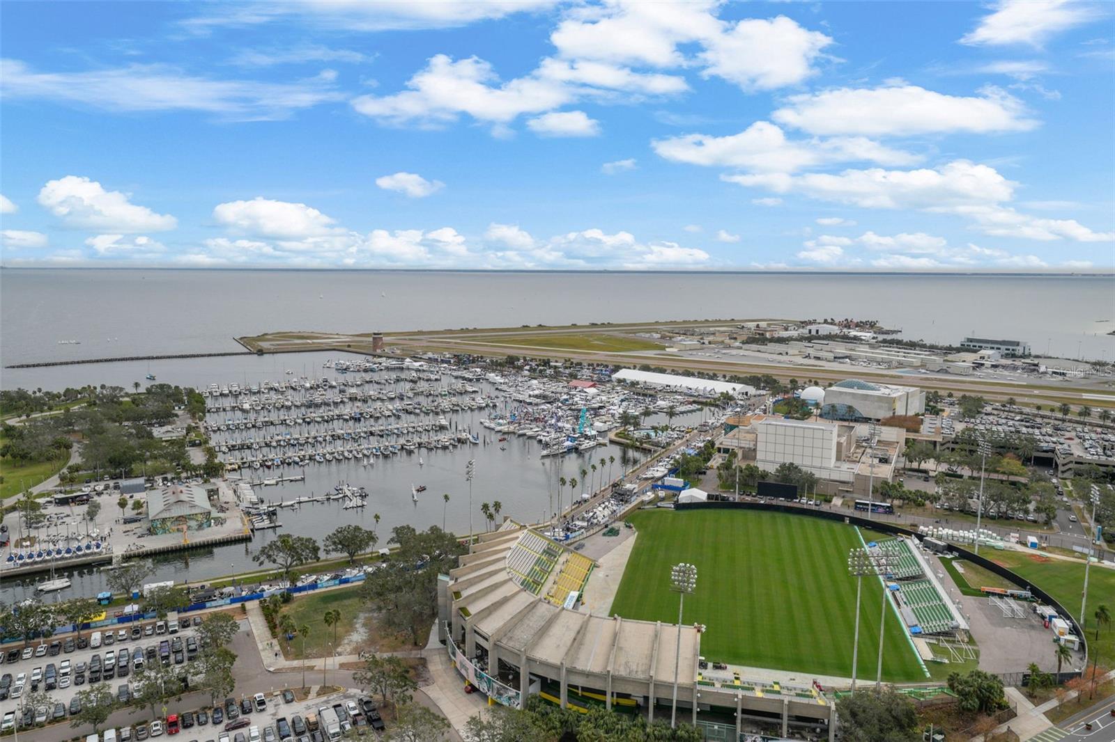 SIGNATURE PLACE CONDO - Residential