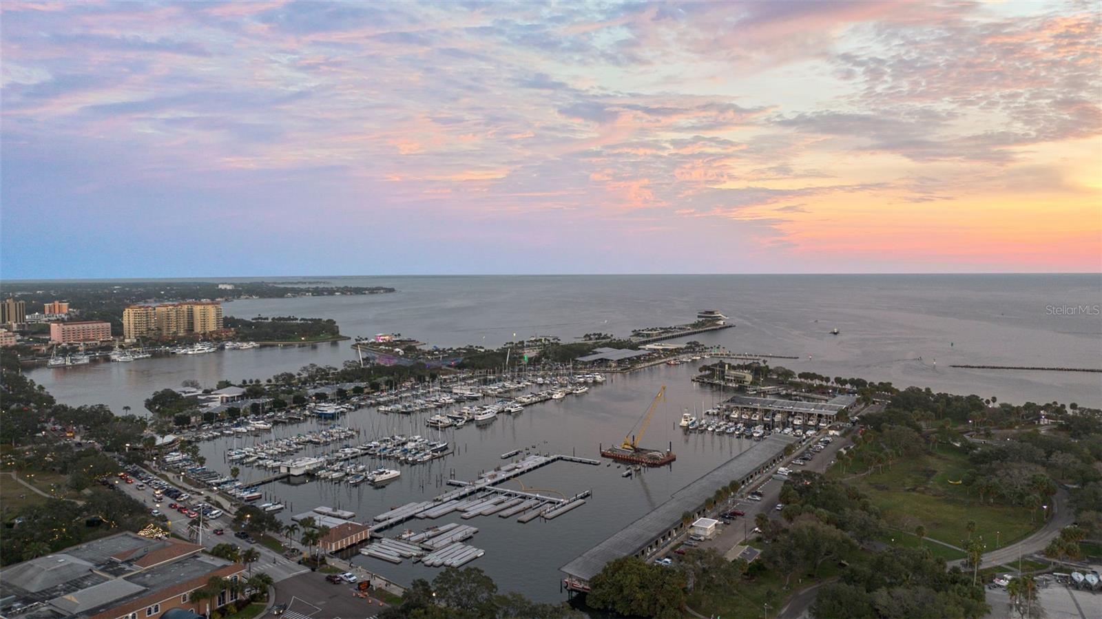 SIGNATURE PLACE CONDO - Residential