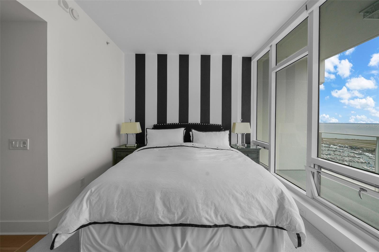 SIGNATURE PLACE CONDO - Residential