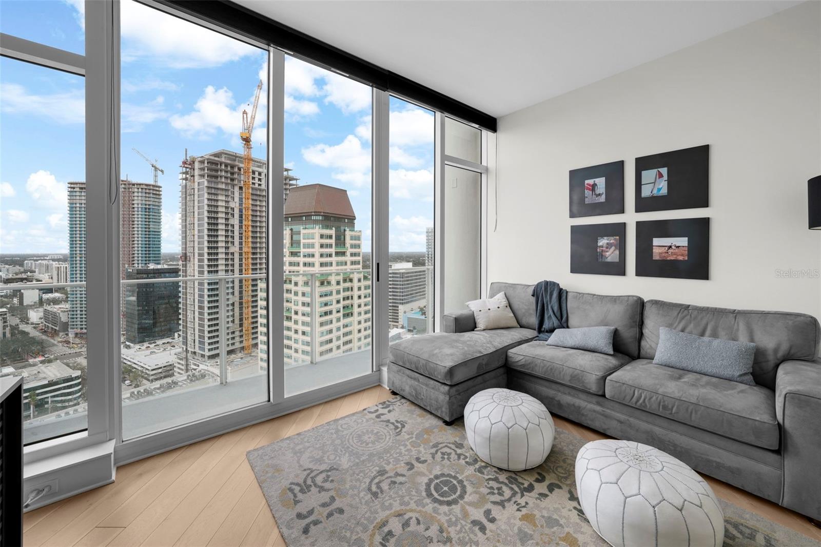 SIGNATURE PLACE CONDO - Residential