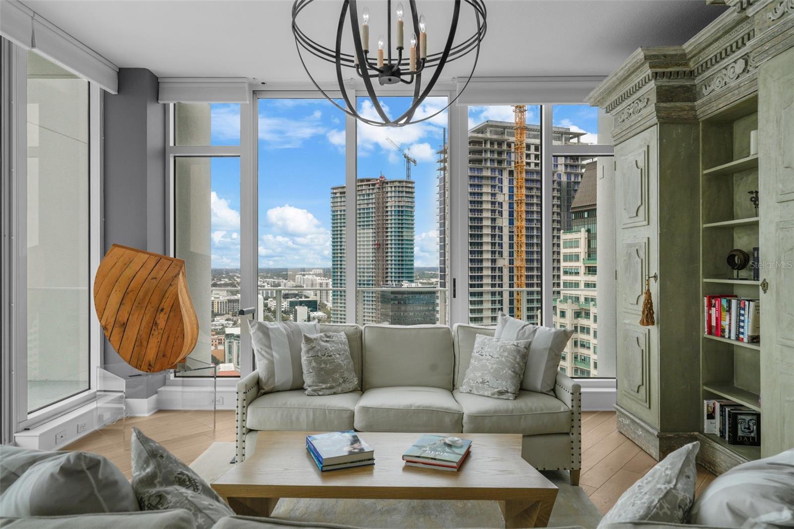 SIGNATURE PLACE CONDO - Residential