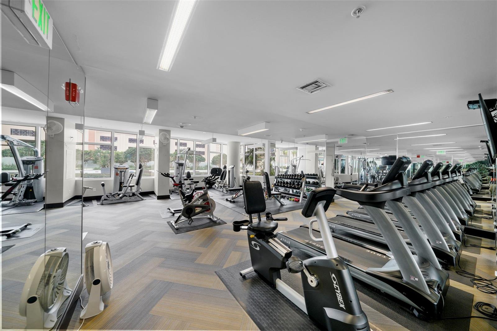 SIGNATURE PLACE CONDO - Residential