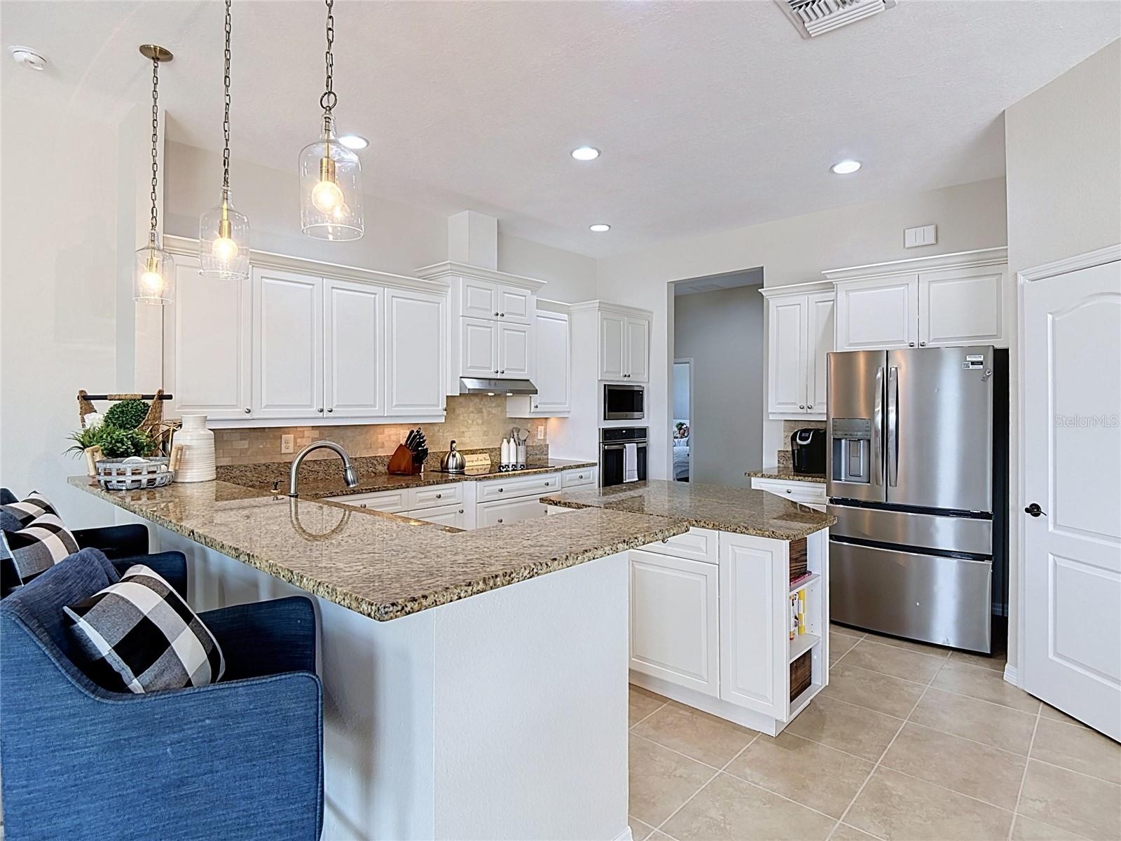 17014 E 2ND AVENUE, BRADENTON, FL, 34212 2 17014 E 2ND AVENUE