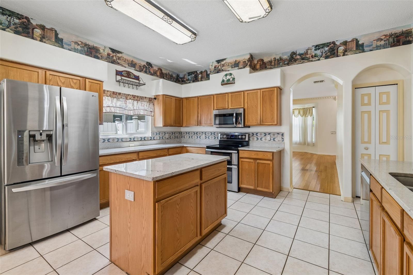 SUMMERFIELD VILLAGE 1 TR 28 - Residential