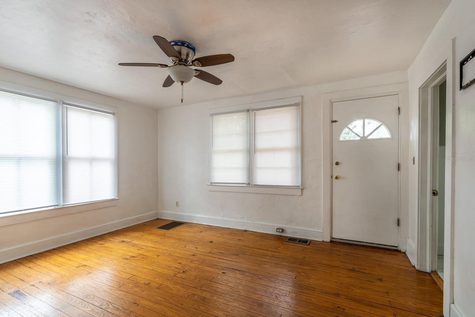 2523 NW 6TH STREET