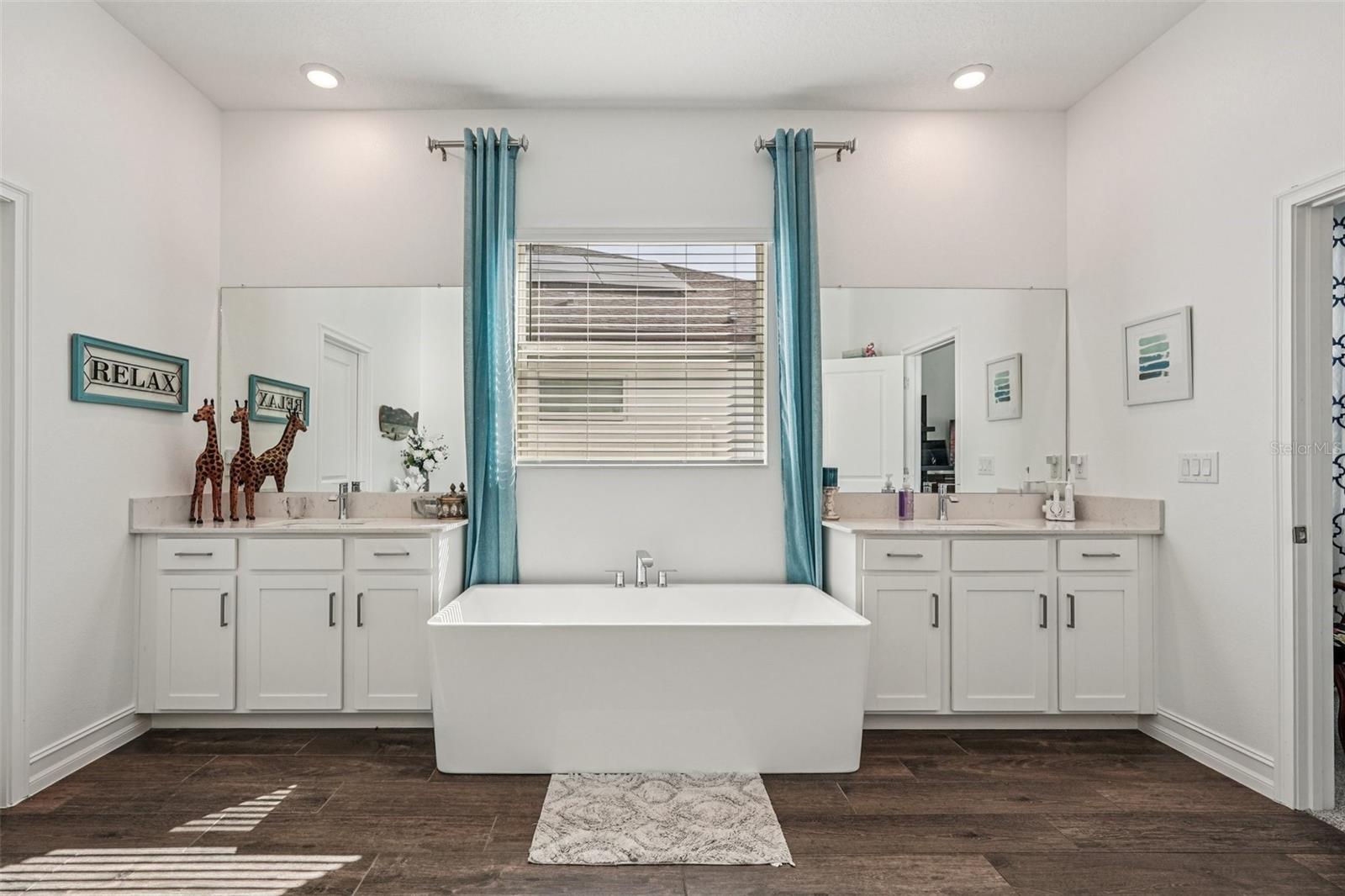 TRIPLE CREEK - Residential