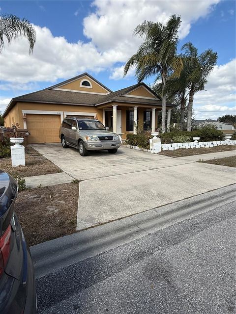 Photo of 3101 Swingle Drive, Kissimmee, FL 34746 (MLS # R4910600)
