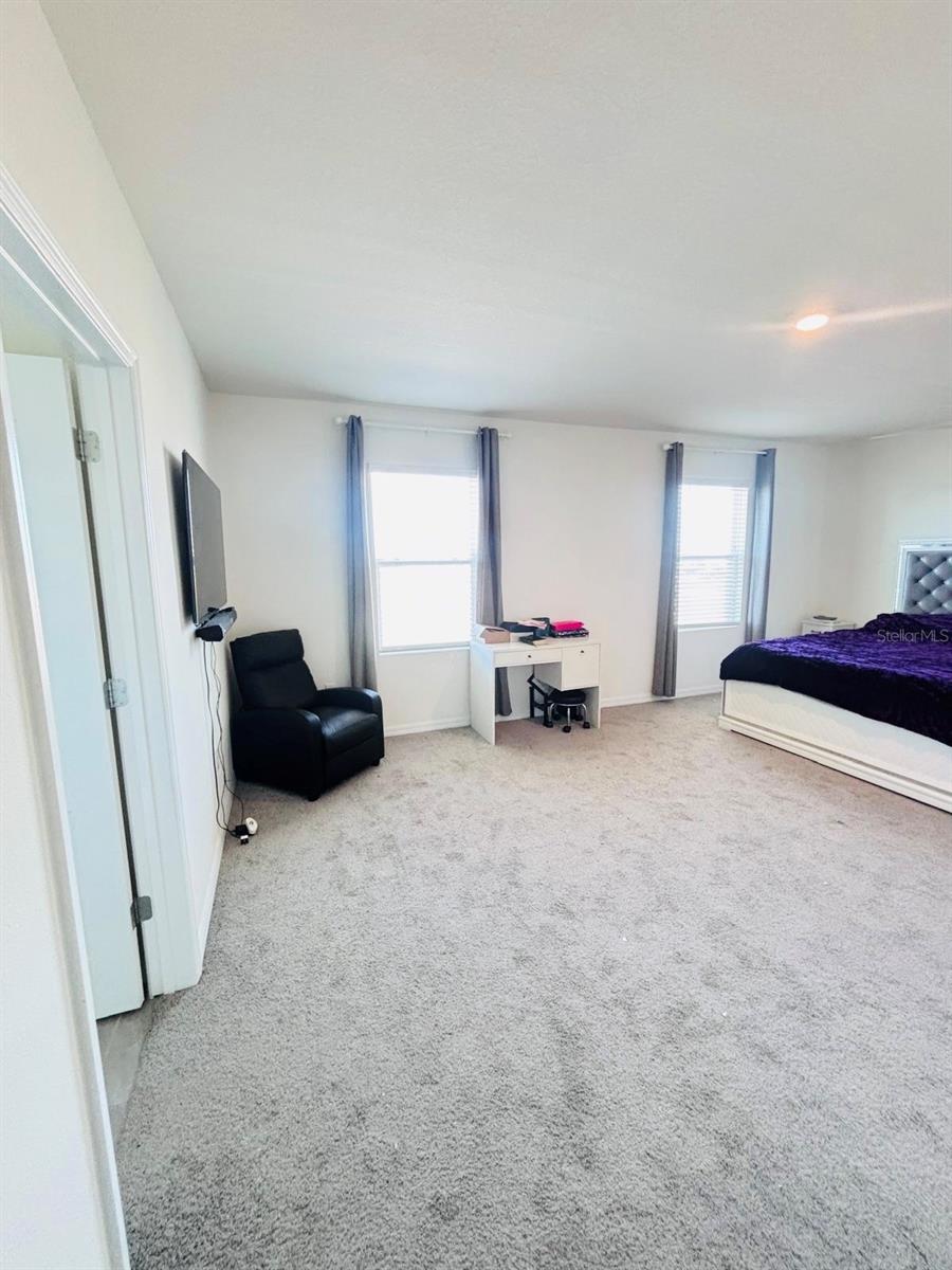 BUENA LAGO PH 1 & 2 - Residential Lease