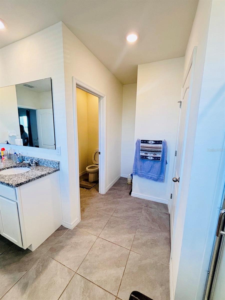 BUENA LAGO PH 1 & 2 - Residential Lease