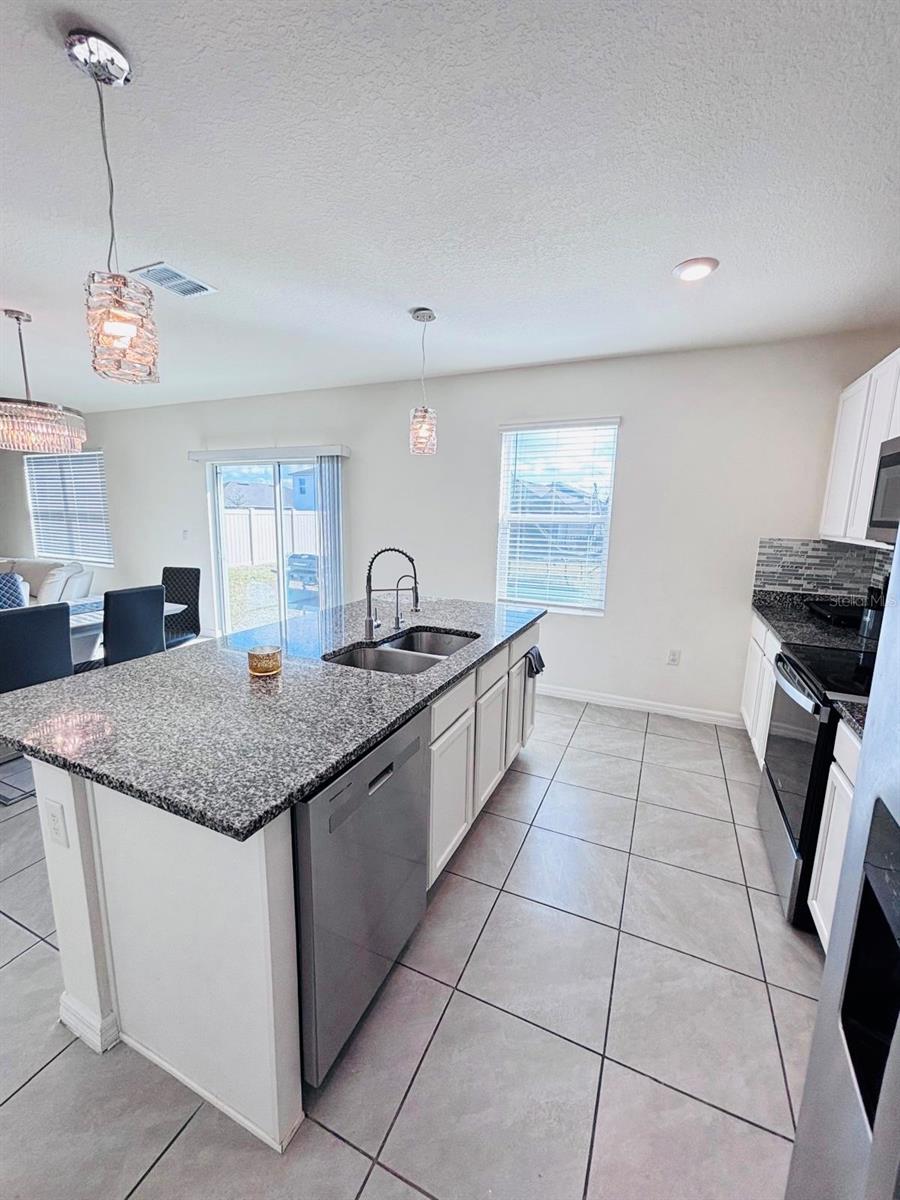 BUENA LAGO PH 1 & 2 - Residential Lease