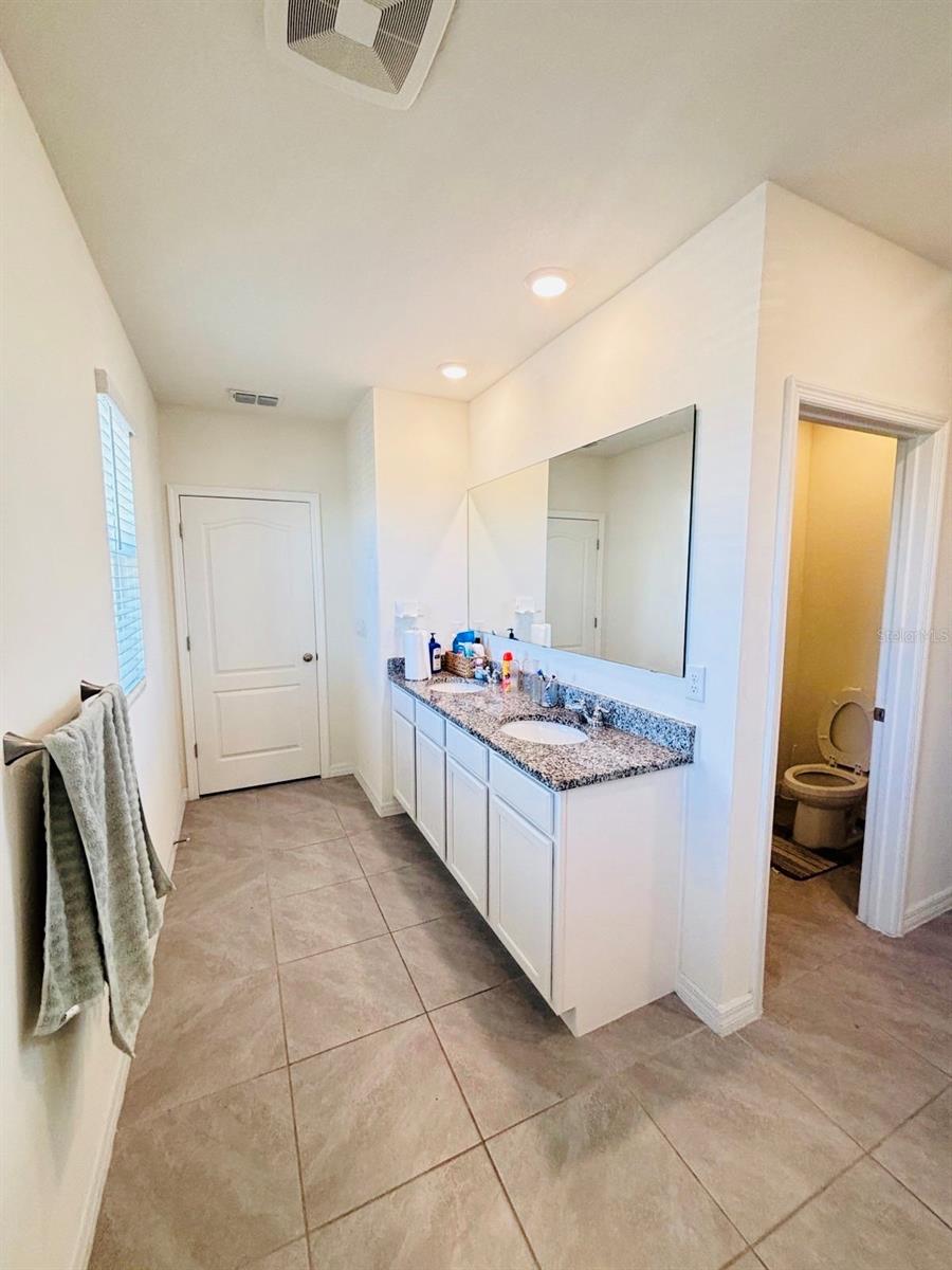 BUENA LAGO PH 1 & 2 - Residential Lease