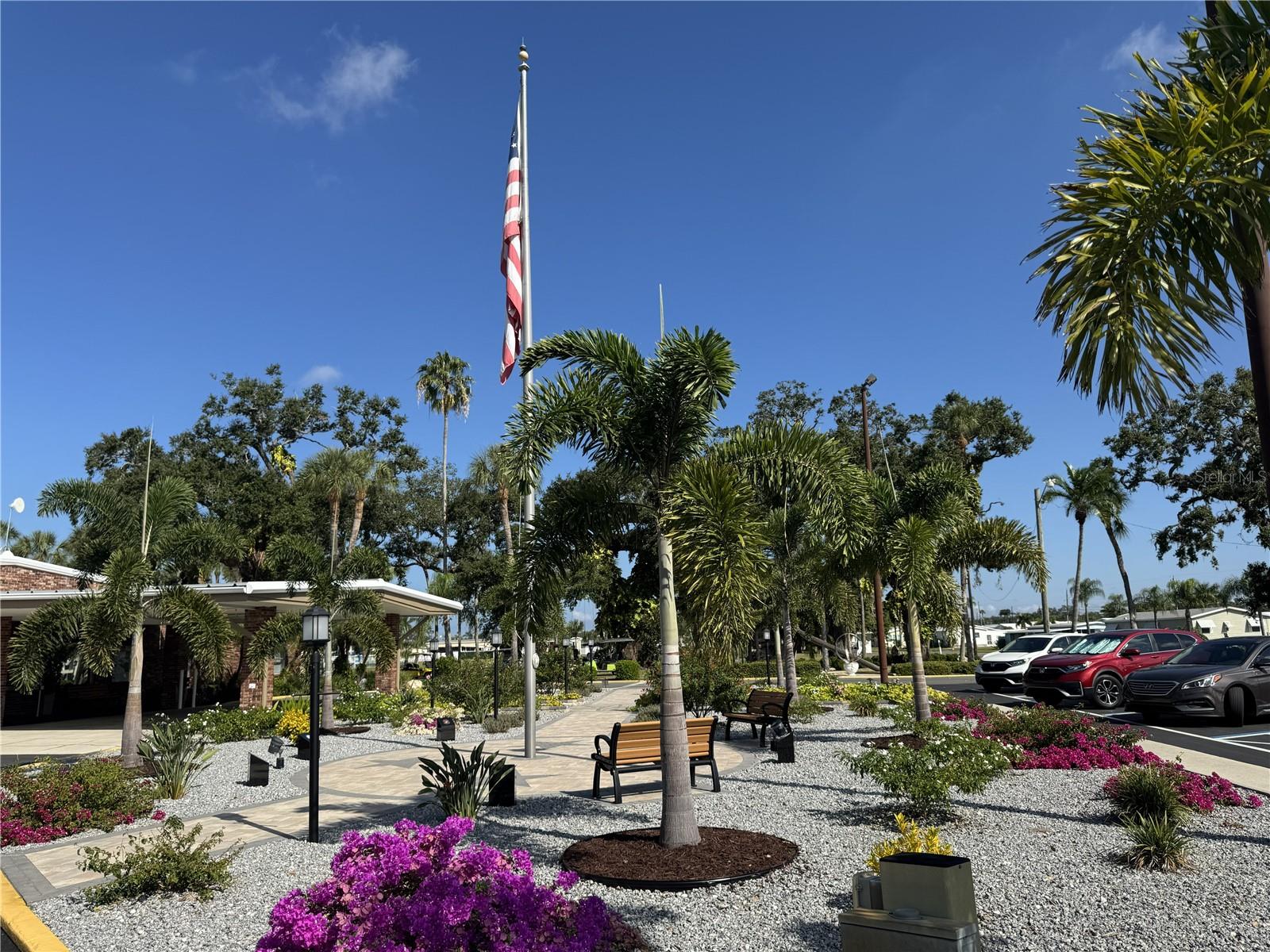 GOLF LAKES RESIDENTS CO-OP - Residential