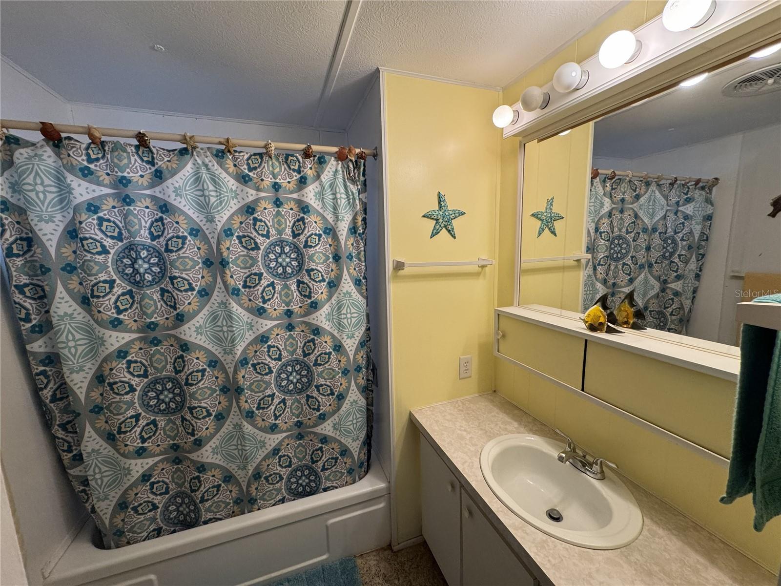 GOLF LAKES RESIDENTS CO-OP - Residential