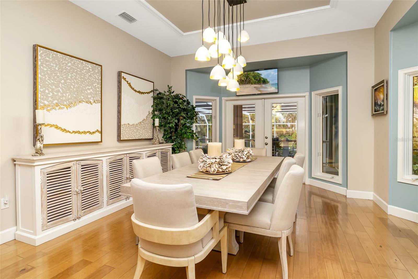 THE EAGLE POINT CLUB - Residential