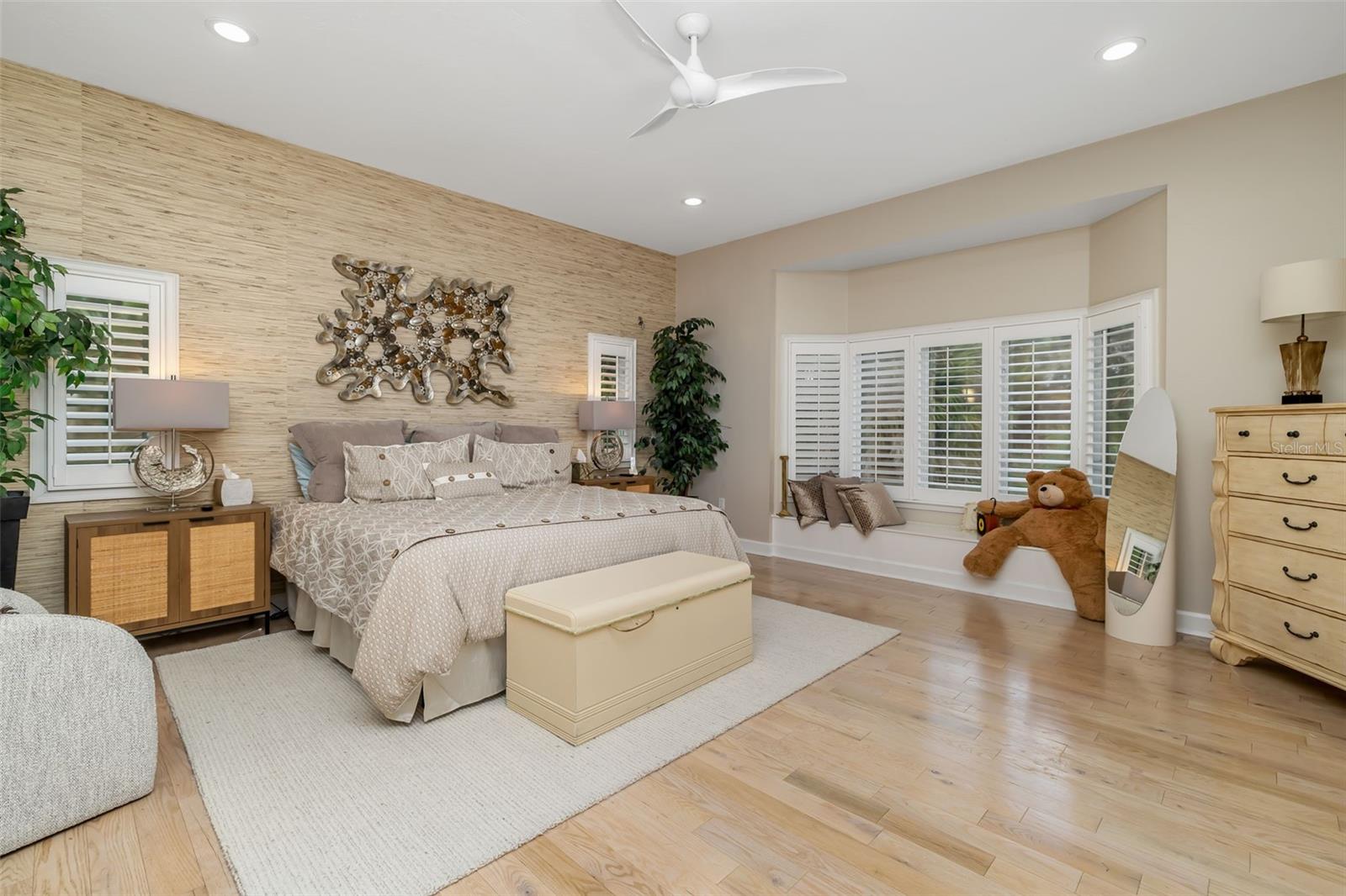 THE EAGLE POINT CLUB - Residential