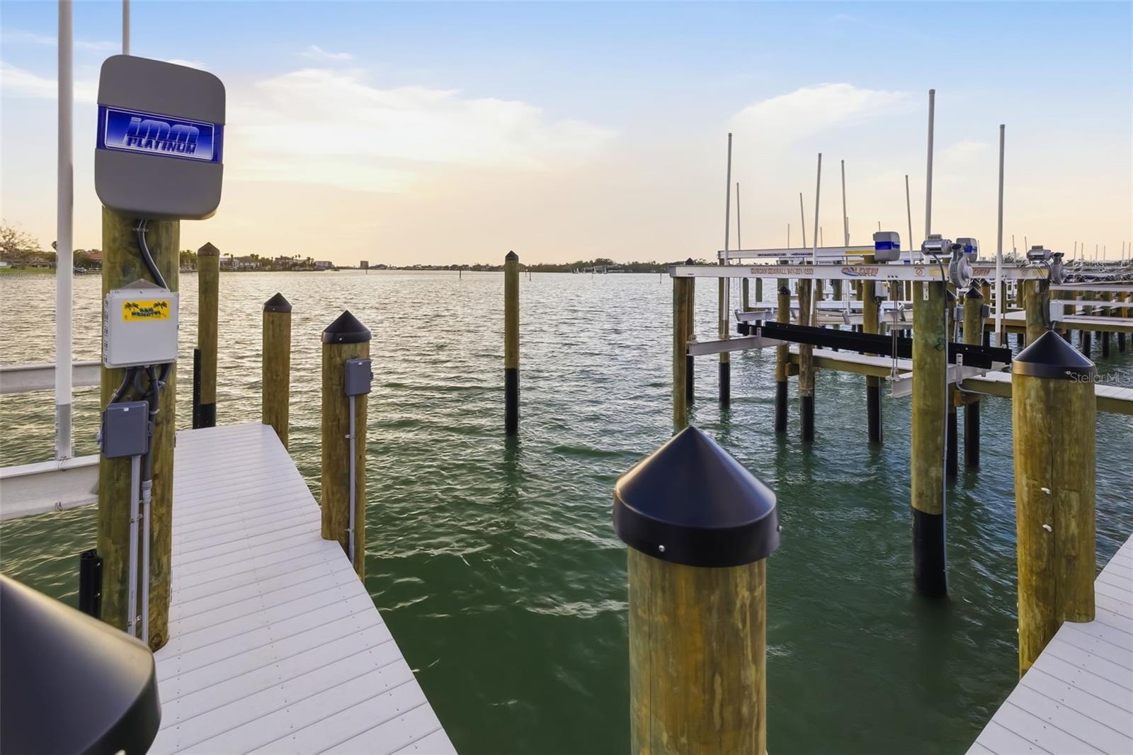 THE EAGLE POINT CLUB - Residential