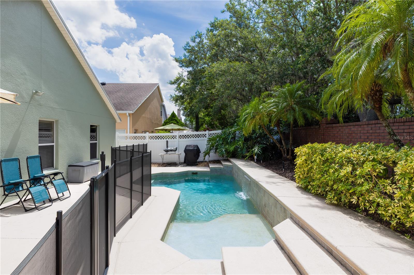 643 BLENHEIM LOOP
