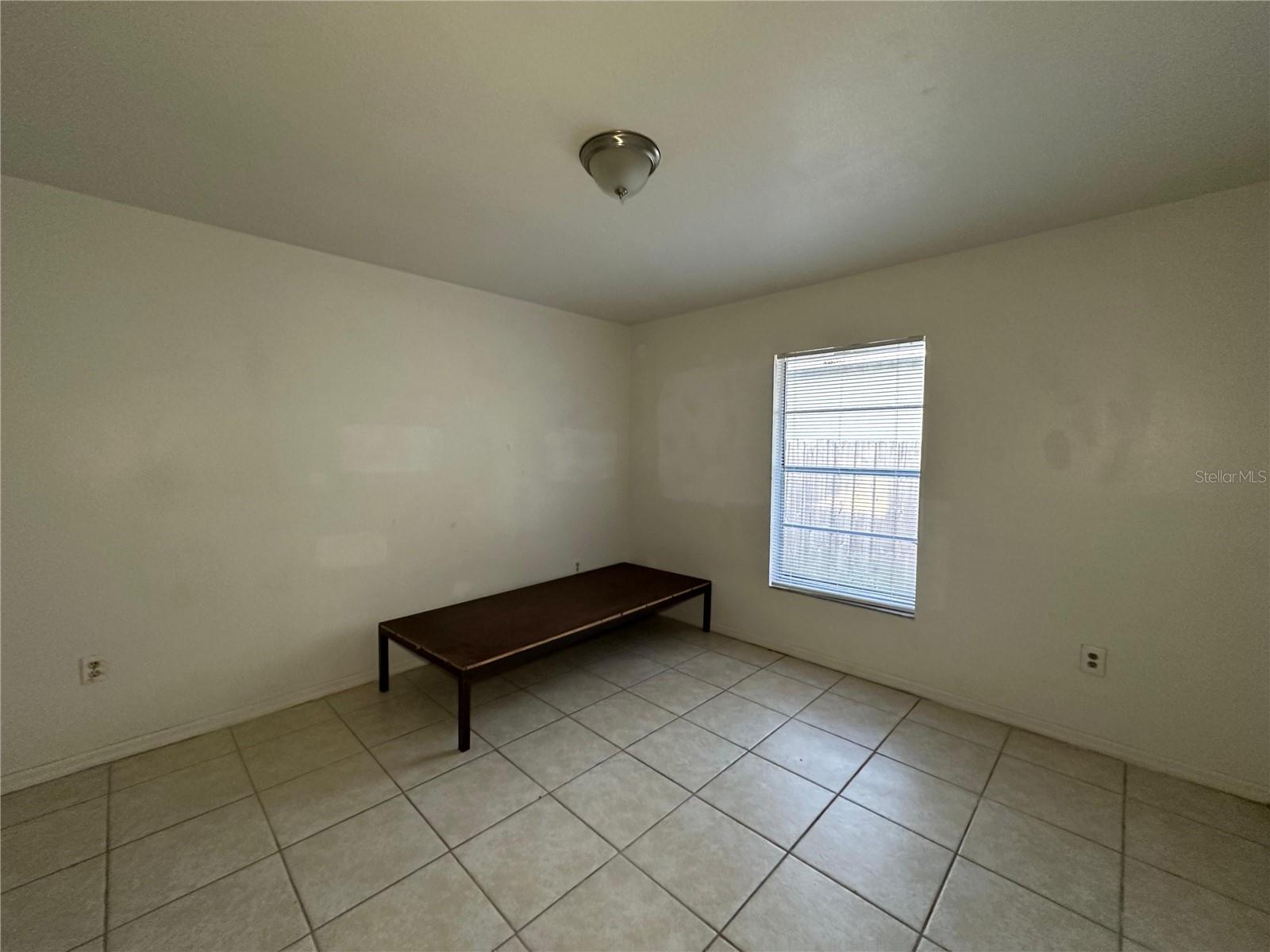 SANFORD TOWN OF - Residential Lease