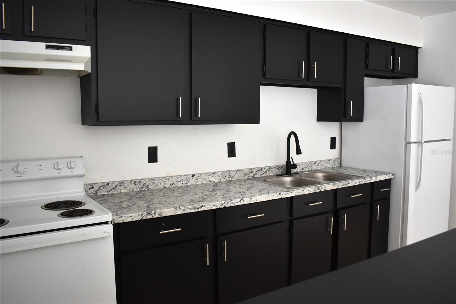 SANFORD TOWN OF - Residential Lease