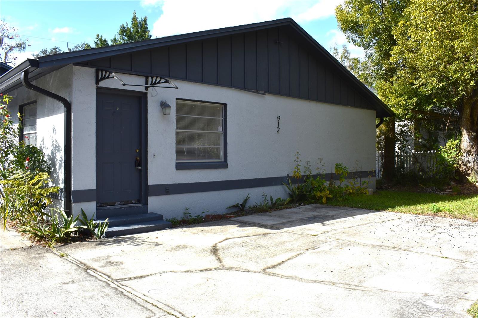 SANFORD TOWN OF - Residential Lease